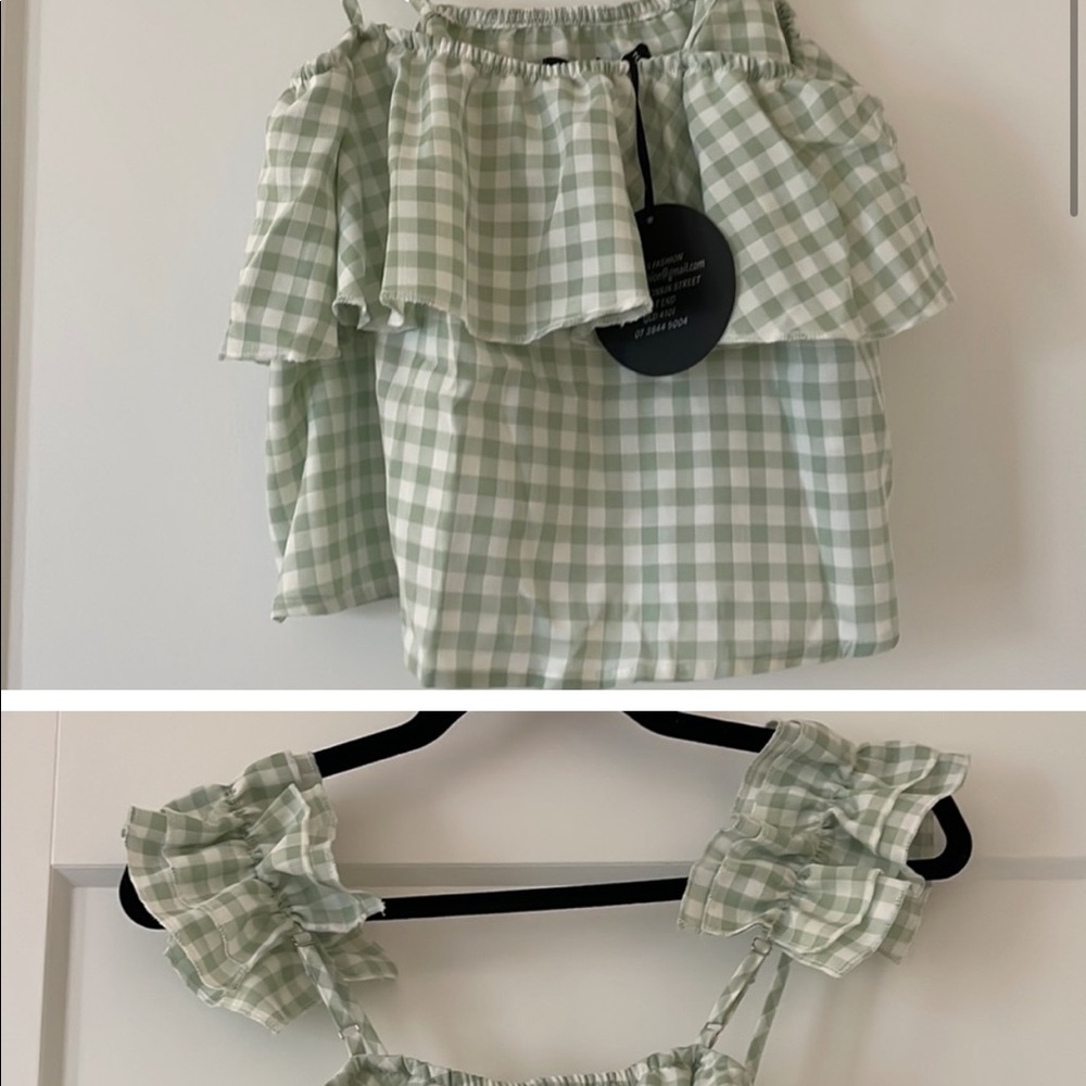 Petal and pup foley top